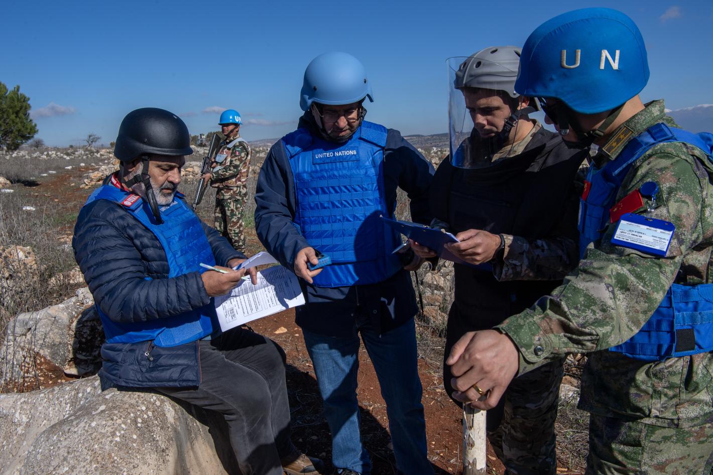 UNIFIL hands over cleared minefield to LAF